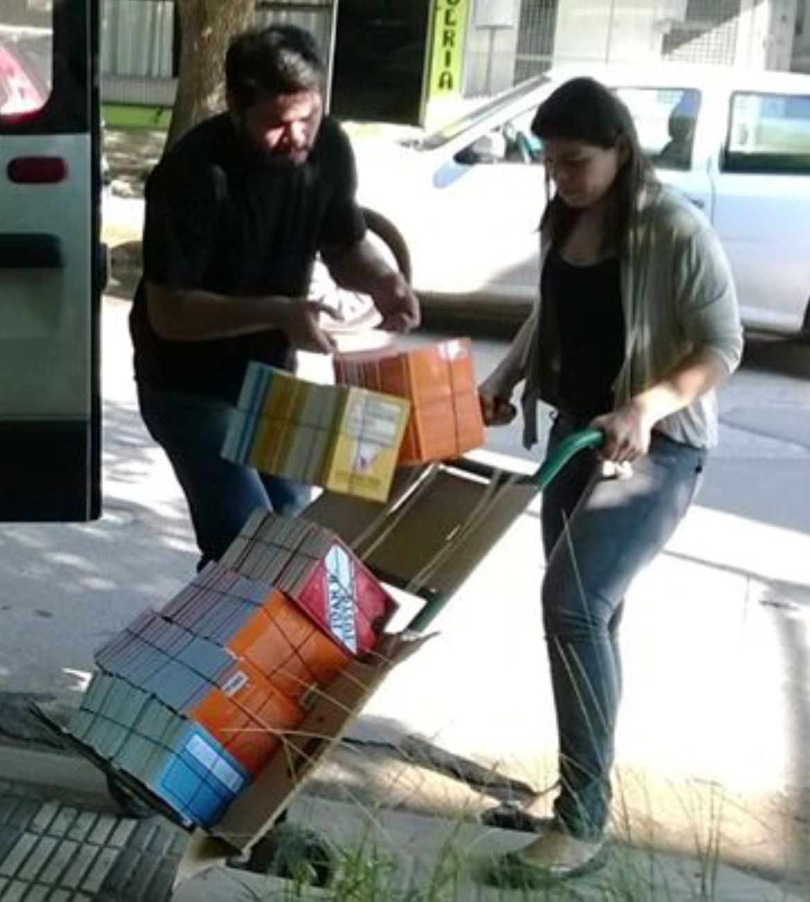 Programa de Donaciones de libros y Padrinazgo a Bibliotecas
